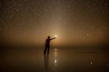 Retirando os Véus, Revelando Luz